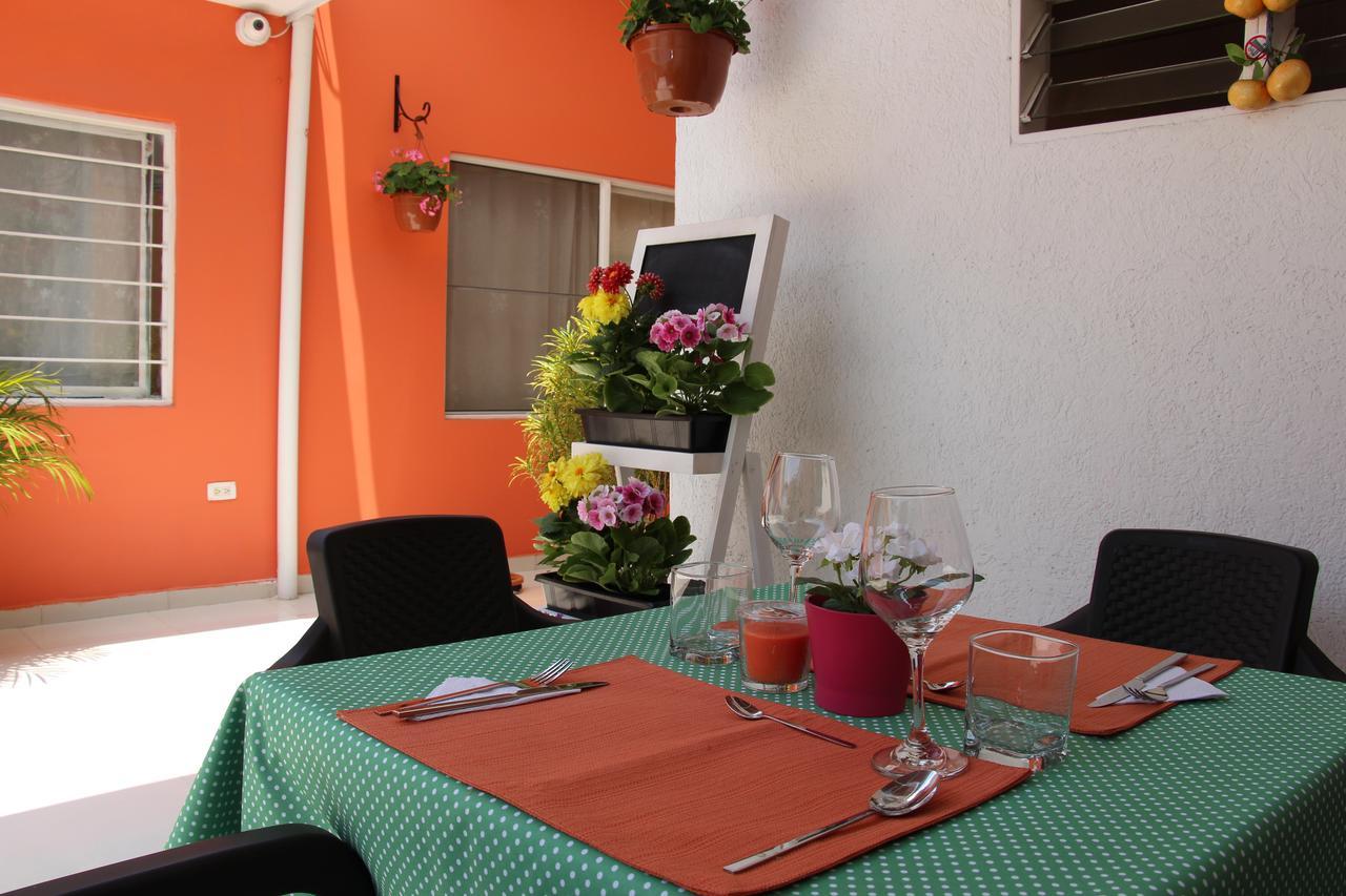 Casa Colon Bed & Breakfast Cali Exterior photo